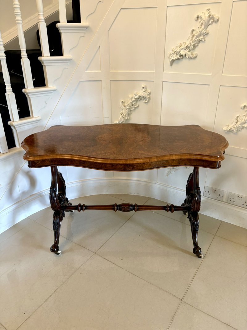 Antique Victorian Outstanding Quality Burr Walnut Centre Table